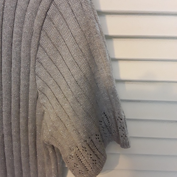 SWEATER   Great for the holidays   Worn Once   PS - Picture 3 of 4